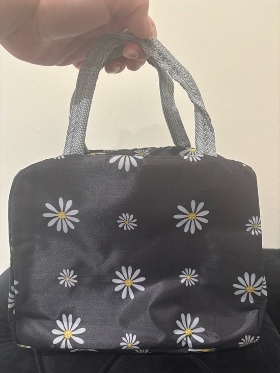 Other - Black Daisy Print Lunch Bag